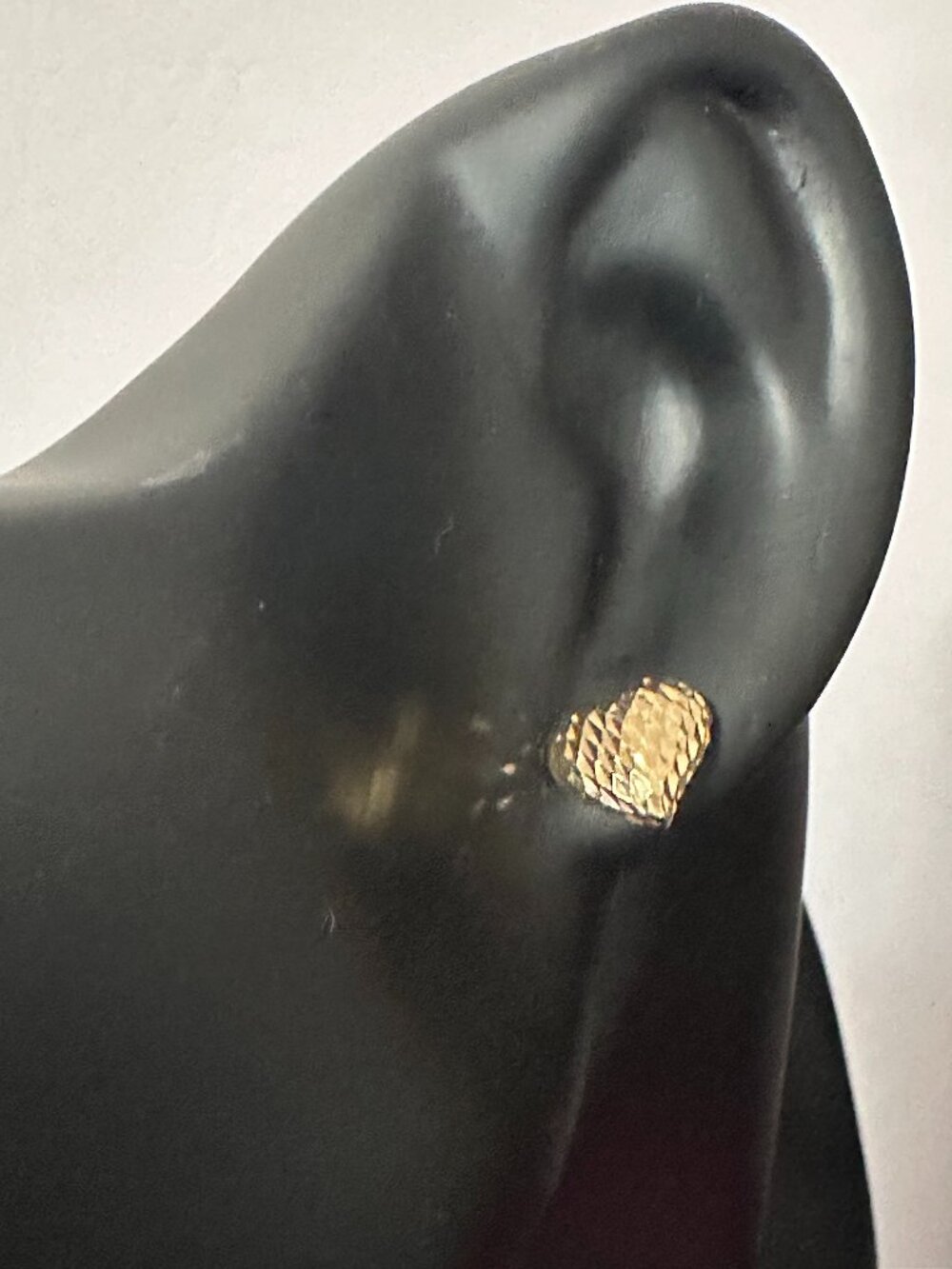 18K Gold Earrings Stud Heart - Picture 10 of 11